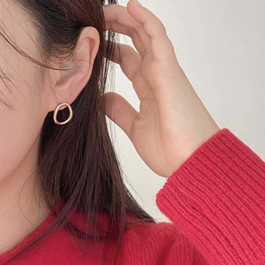 Round Unbalanced Vintage Earring