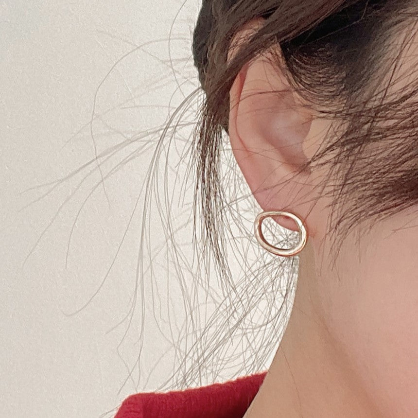 Round Unbalanced Vintage Earring