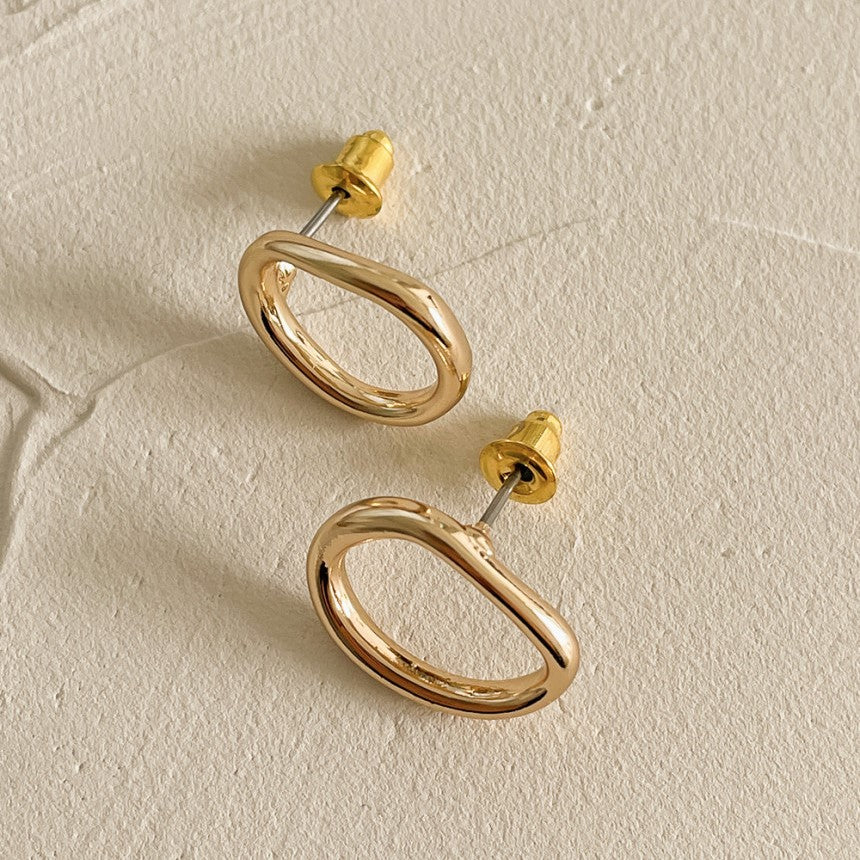 Round Unbalanced Vintage Earring