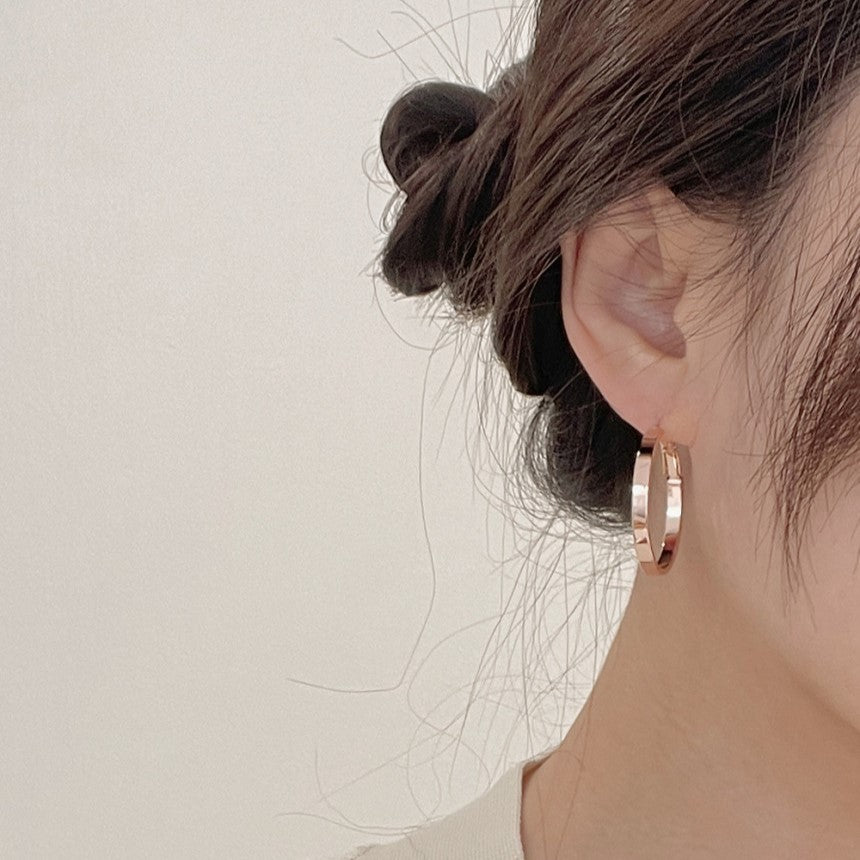 Collins Rose Gold Hoop Earring (25mm/30mm)