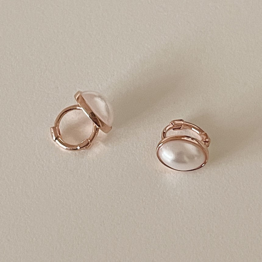 Pearl Oval  One-Touch Earring (Sterling Silver)